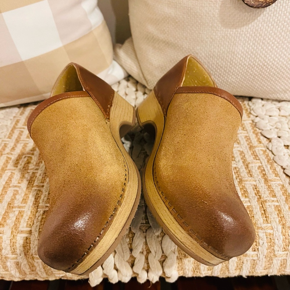 Women’s NWOB Dansko Brenna Slip-On Tan Burnished Suede Clogs Size EU 37 US 6.5-7 - Picture 11 of 13